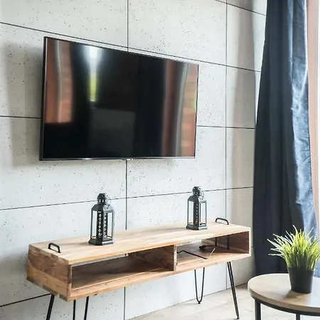 Grand Lux Grodzienska Near To Theoldtown ורשה